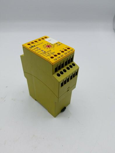 Used Pilz PNOZ XV2 300/24VDC 2n/o 2n/o t Safety Relay