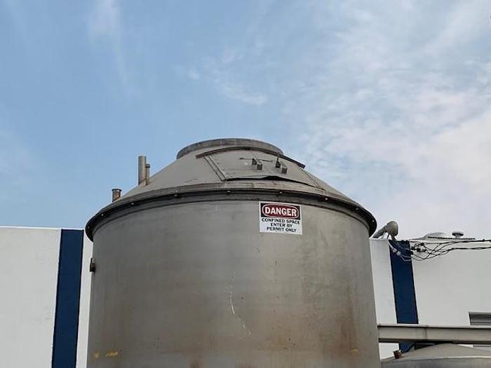 Used 1600 gallon Vertical Stainless Steel Single Wall Tank