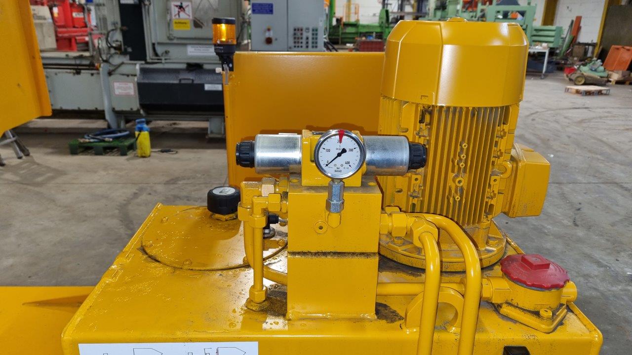 Used Ballenpresse Presto CC 20 M, Baujahr 2016, Presskraft 20 t