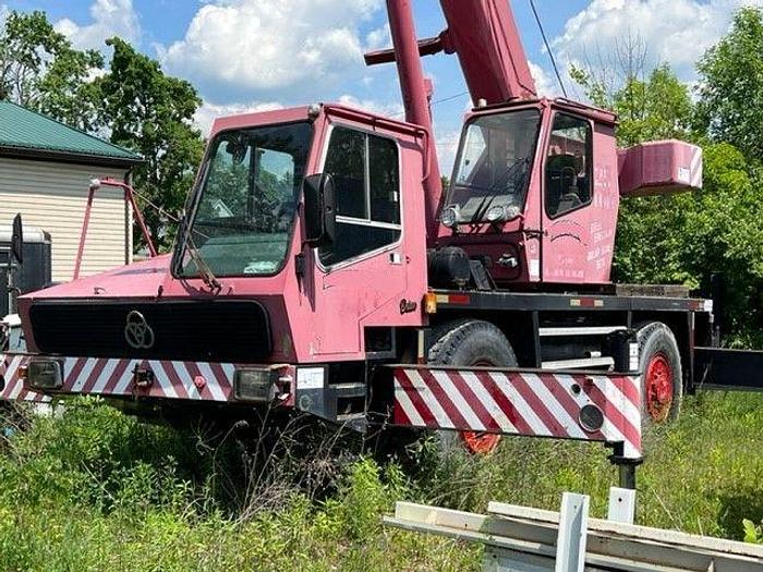 Used 1993 KRUPP KMK 2025