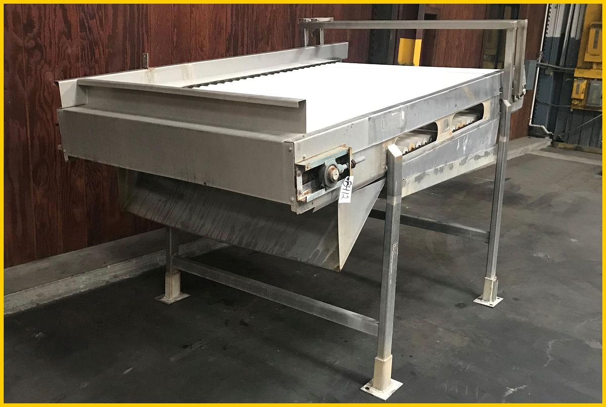 ROLLER CONVEYOR