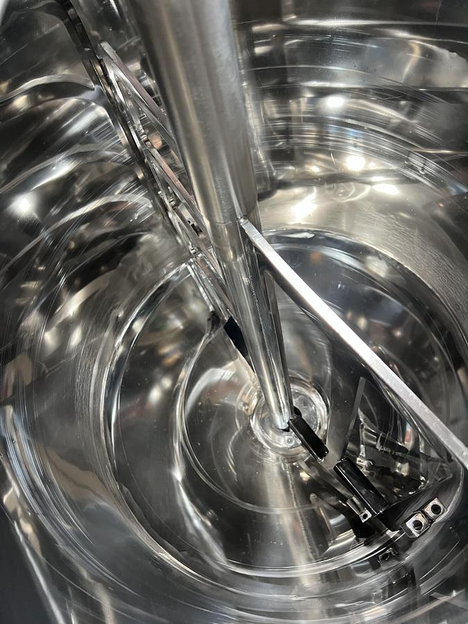 Used Techno Fluss “Seven Fluss” model VM5000-TBP50 pneumatic volumetric dosing filler for viscous products