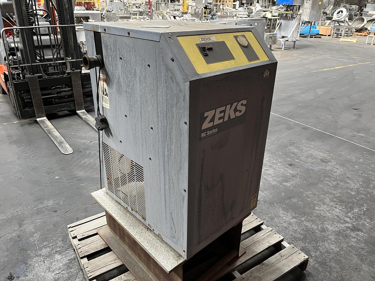  ZEKS 
