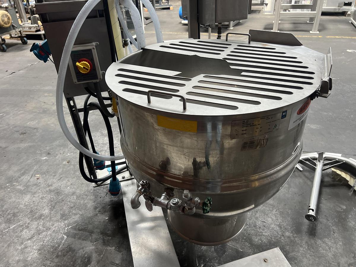 Used Groen model DEE/4-60 60 gallon electric kettle