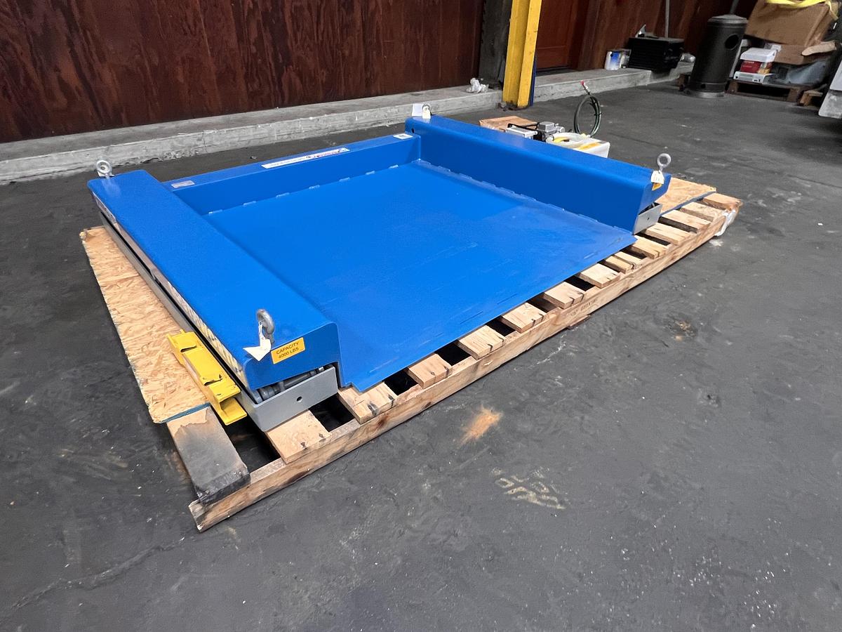 Used Southworth model ZLS4-35 4000 pound floor height lift table