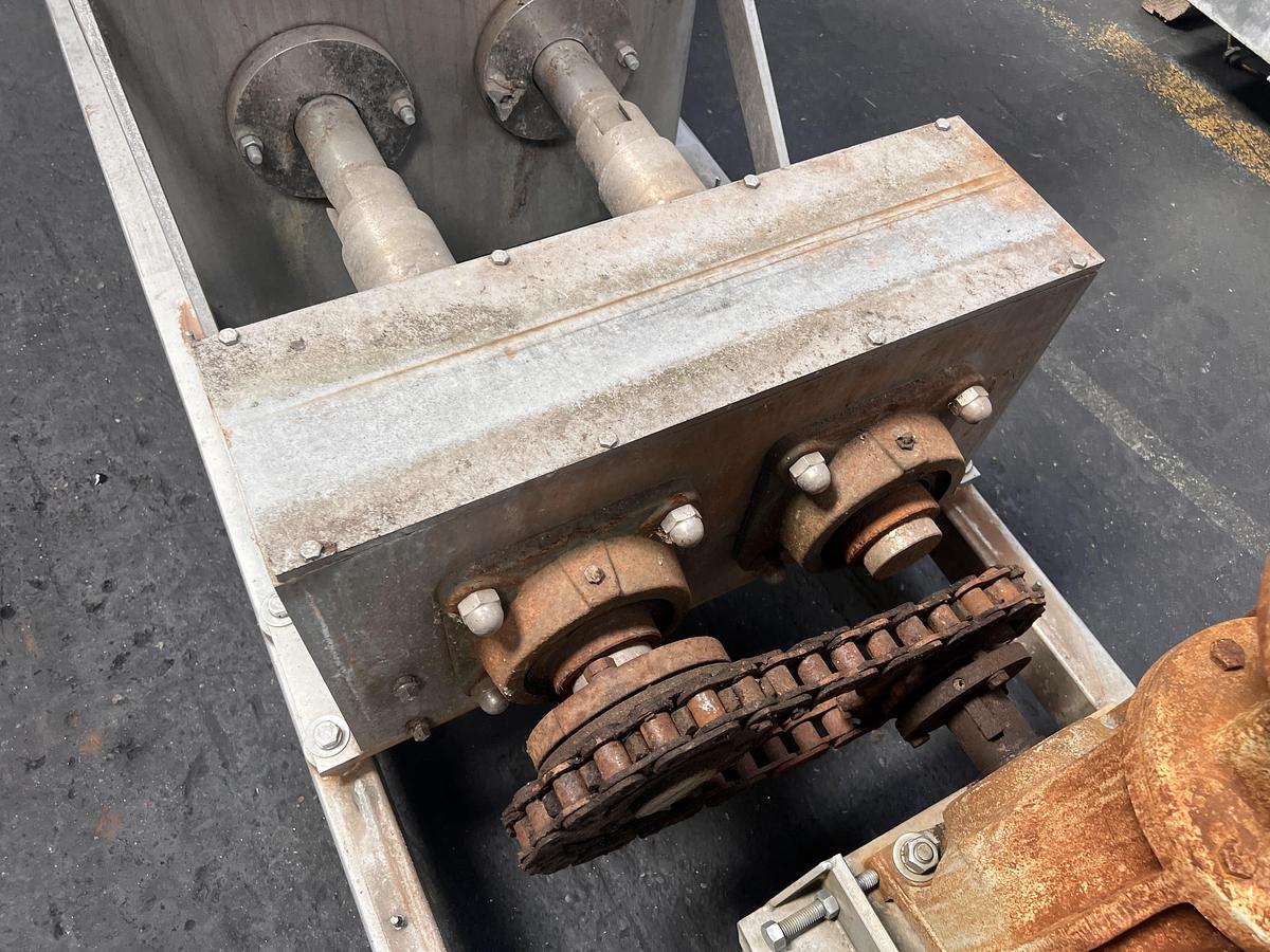  SCREW FEEDER 