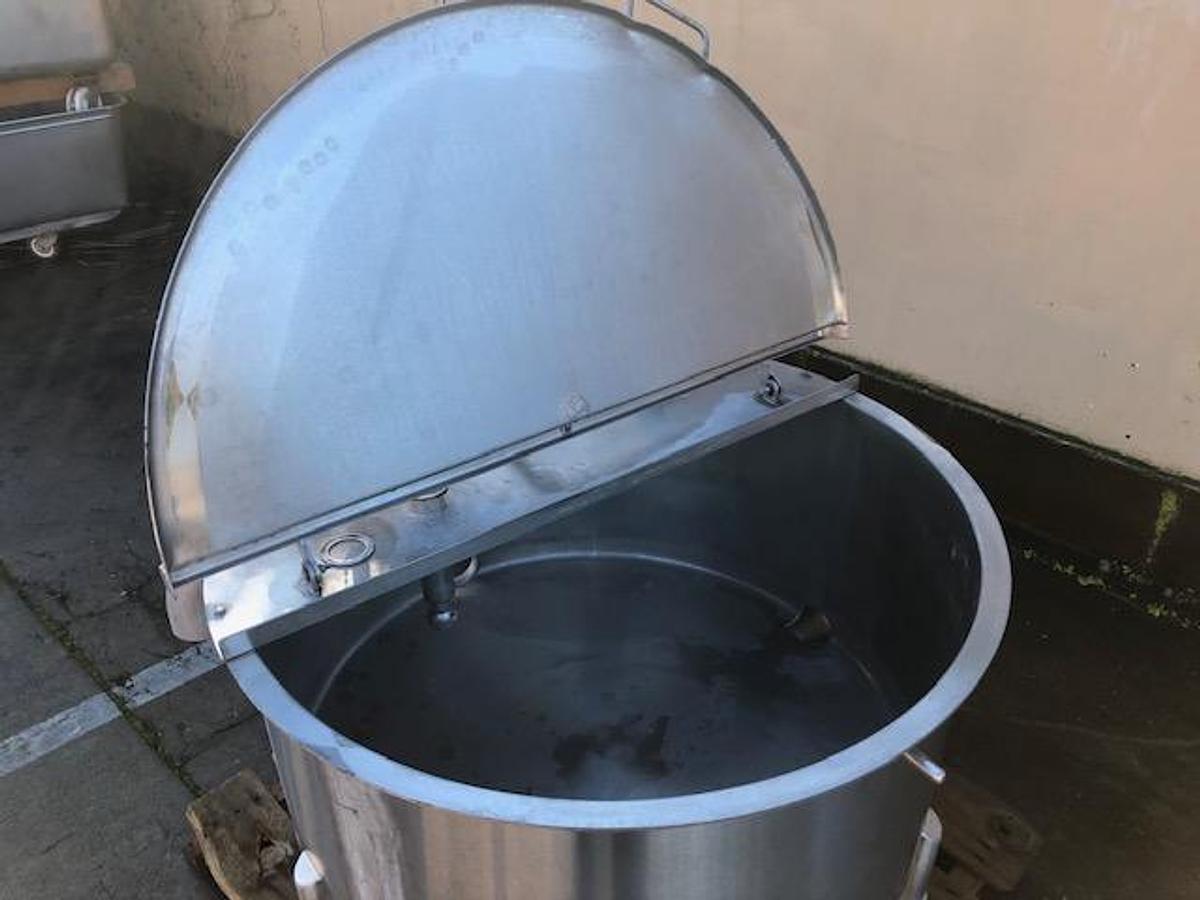STAINLESS STEEL TANK