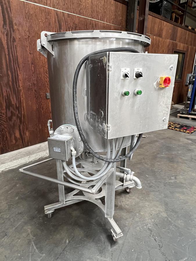  STAINLESS STEEL TANK 