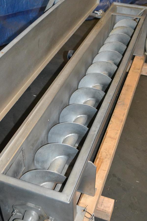  CUSTOM STAINLESS EQUIPMENT COMPANY 