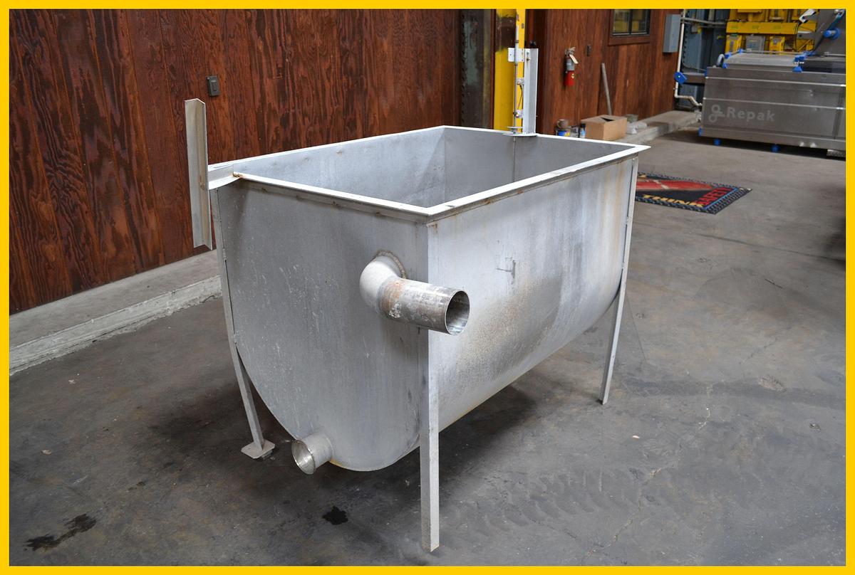 STAINLESS STEEL TANK