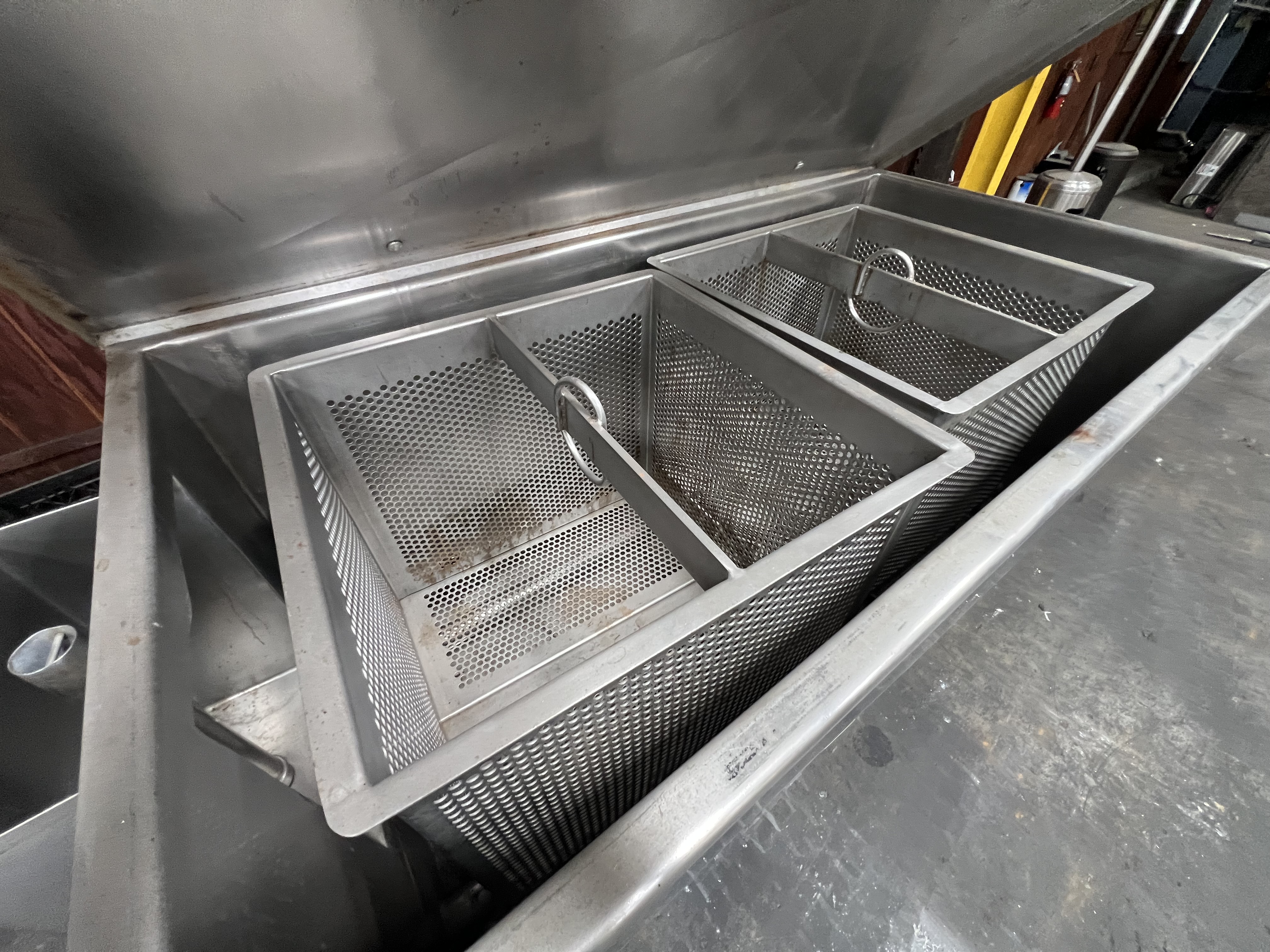 Used Chester-Jensen model XP-1 350 gallon stainless steel rectangular cooking and cooling tank with two removable baskets