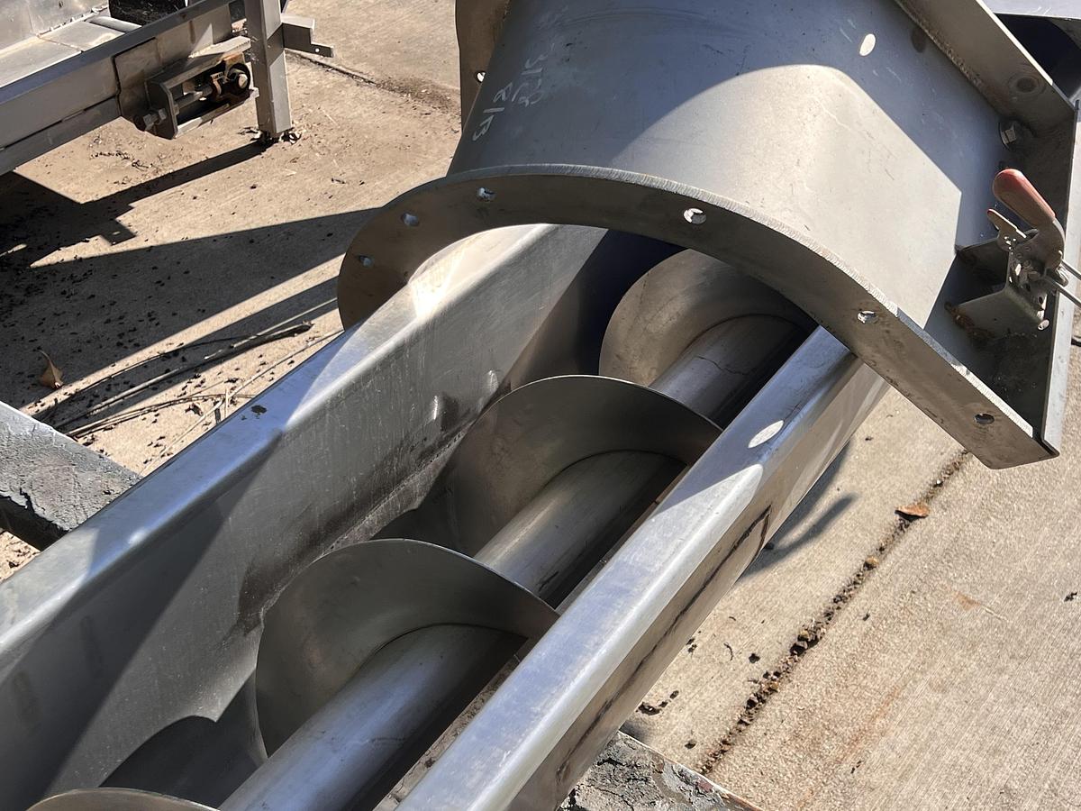 SCREW CONVEYOR