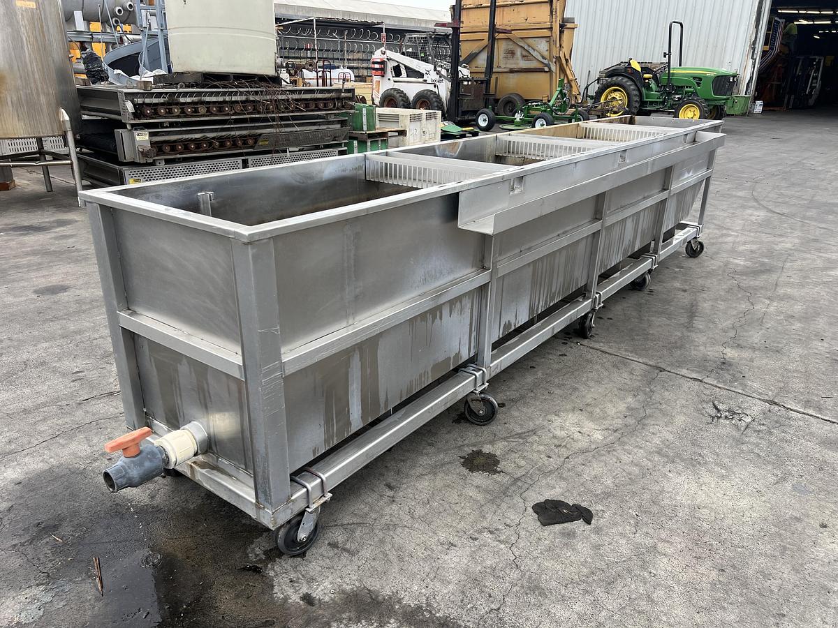 Used 650 gallon stainless steel rectangular tank