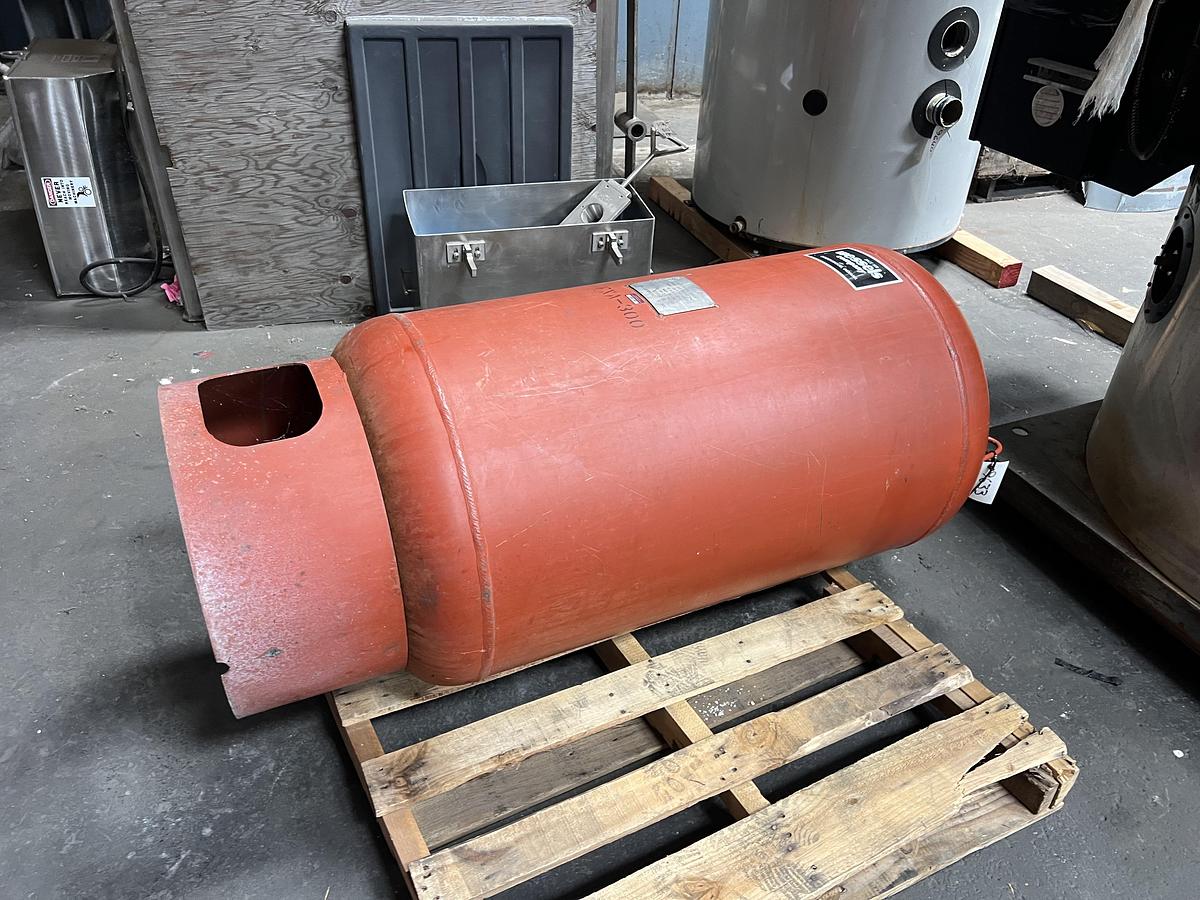 Used Wessels Company model L-300 vertical air receiver