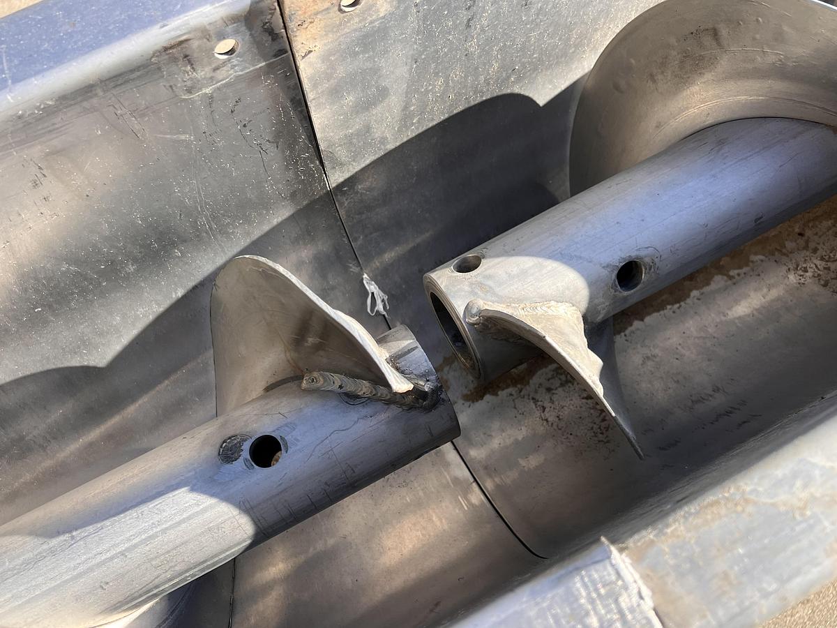 SCREW CONVEYOR