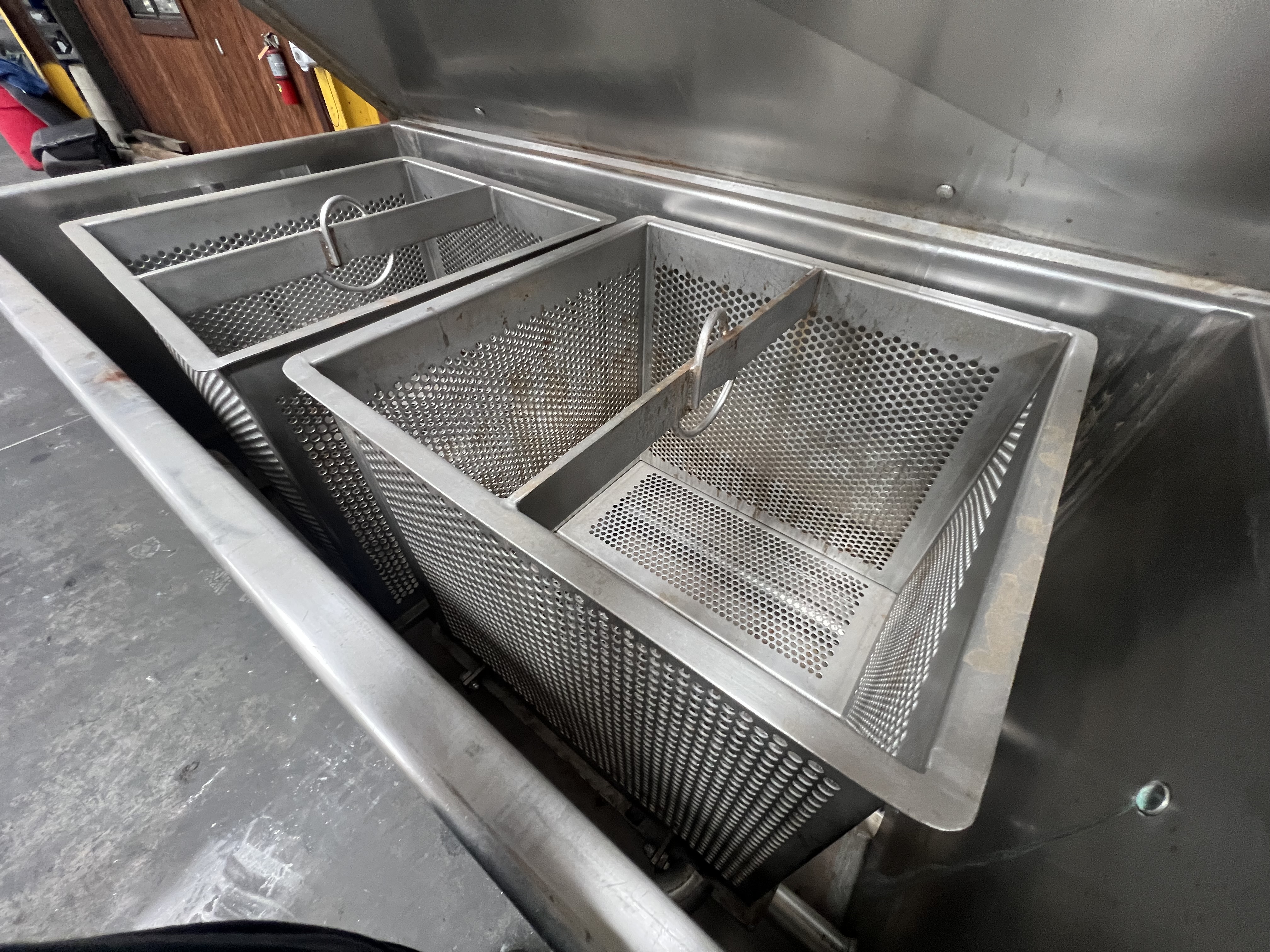 Used Chester-Jensen model XP-1 350 gallon stainless steel rectangular cooking and cooling tank with two removable baskets