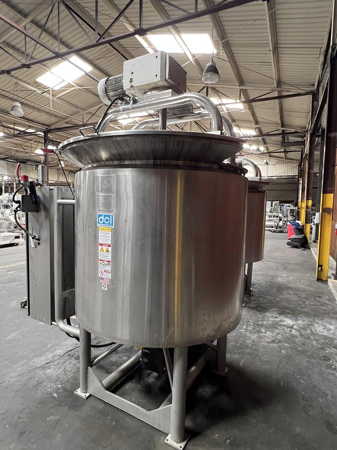 Used DCI 300 gallon single shell vertical Dynamixer
