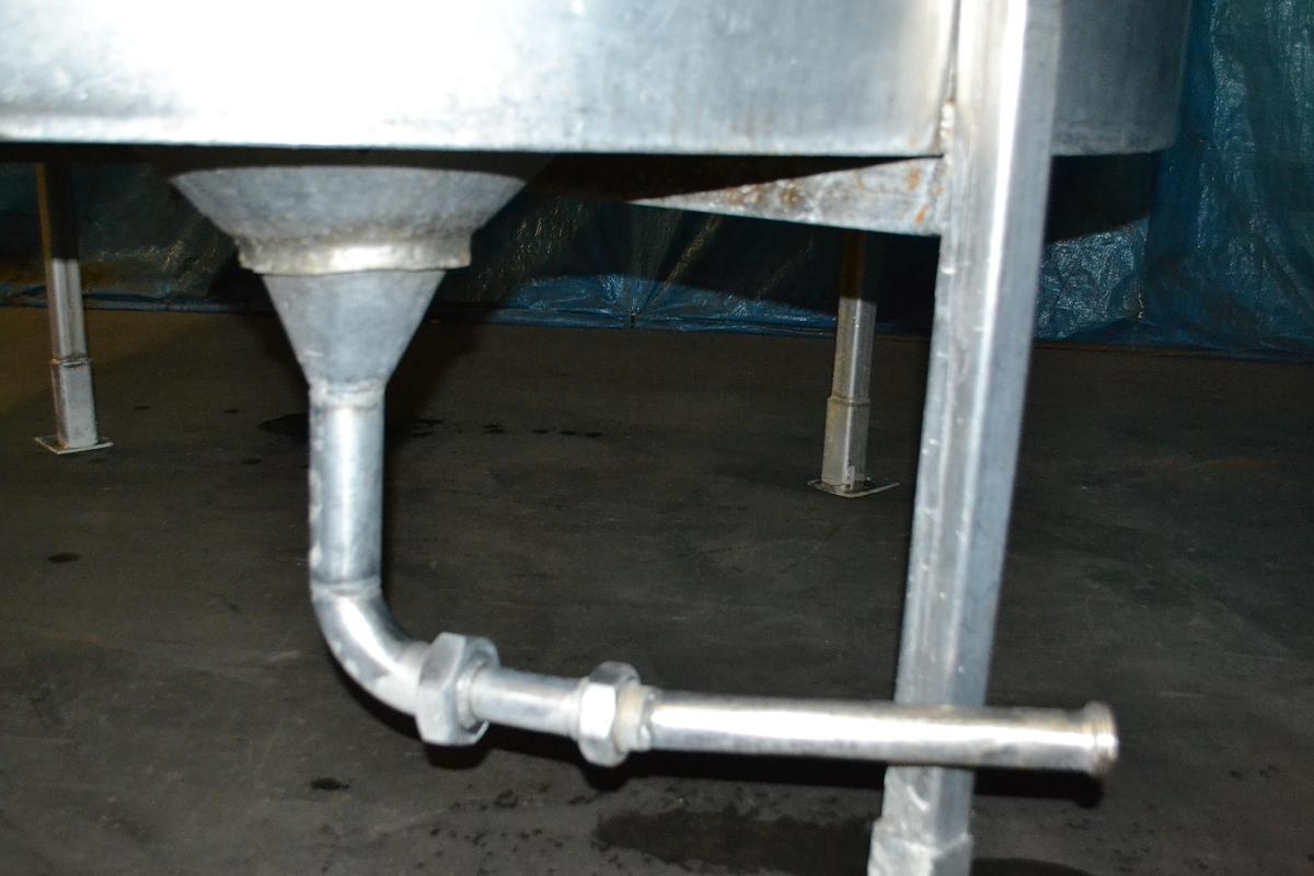  STAINLESS STEEL 