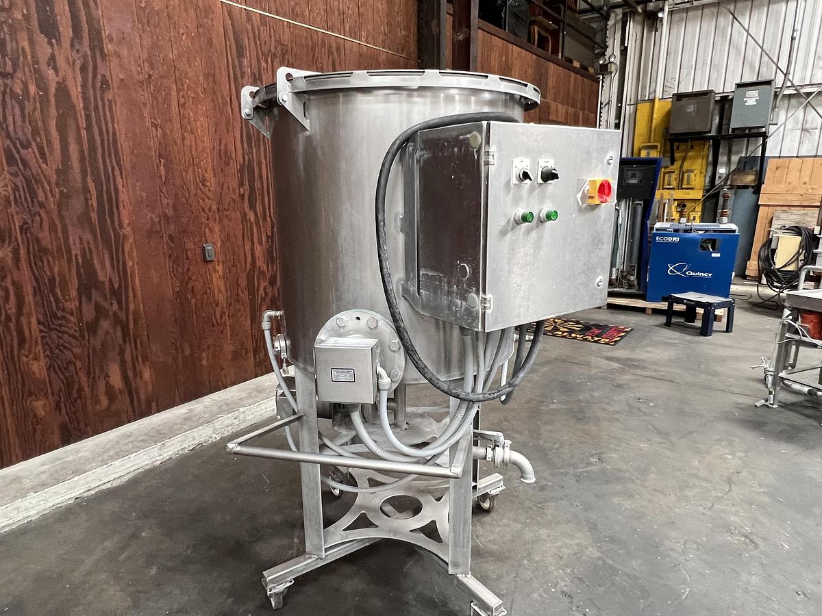  STAINLESS STEEL TANK 