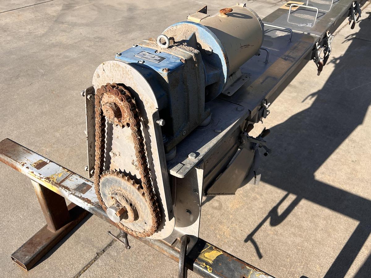 SCREW CONVEYOR
