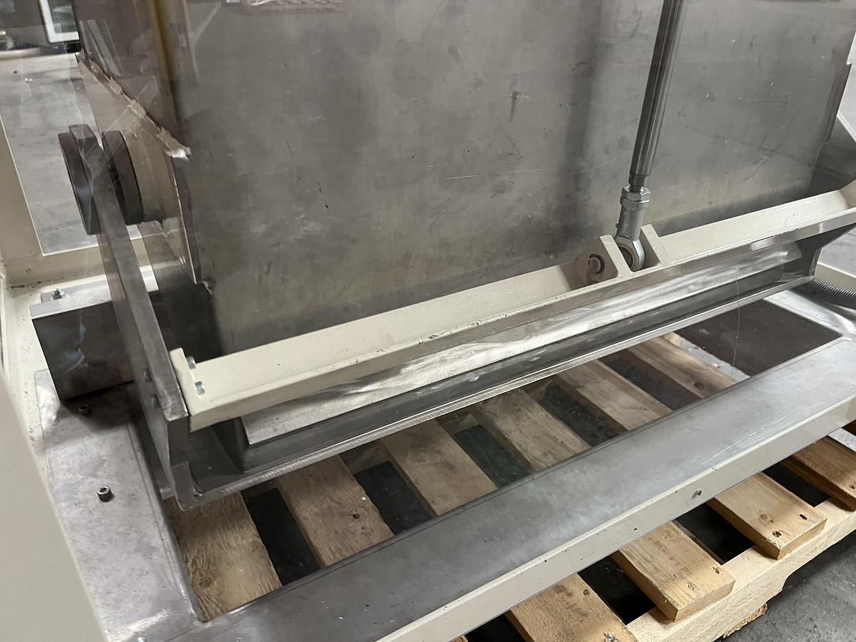 Used 15 cubic foot stainless steel feed hopper measuring 22” wide x 31” long x 42” tall