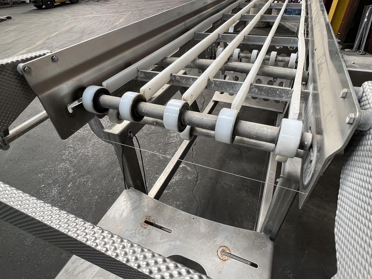 CONVEYOR