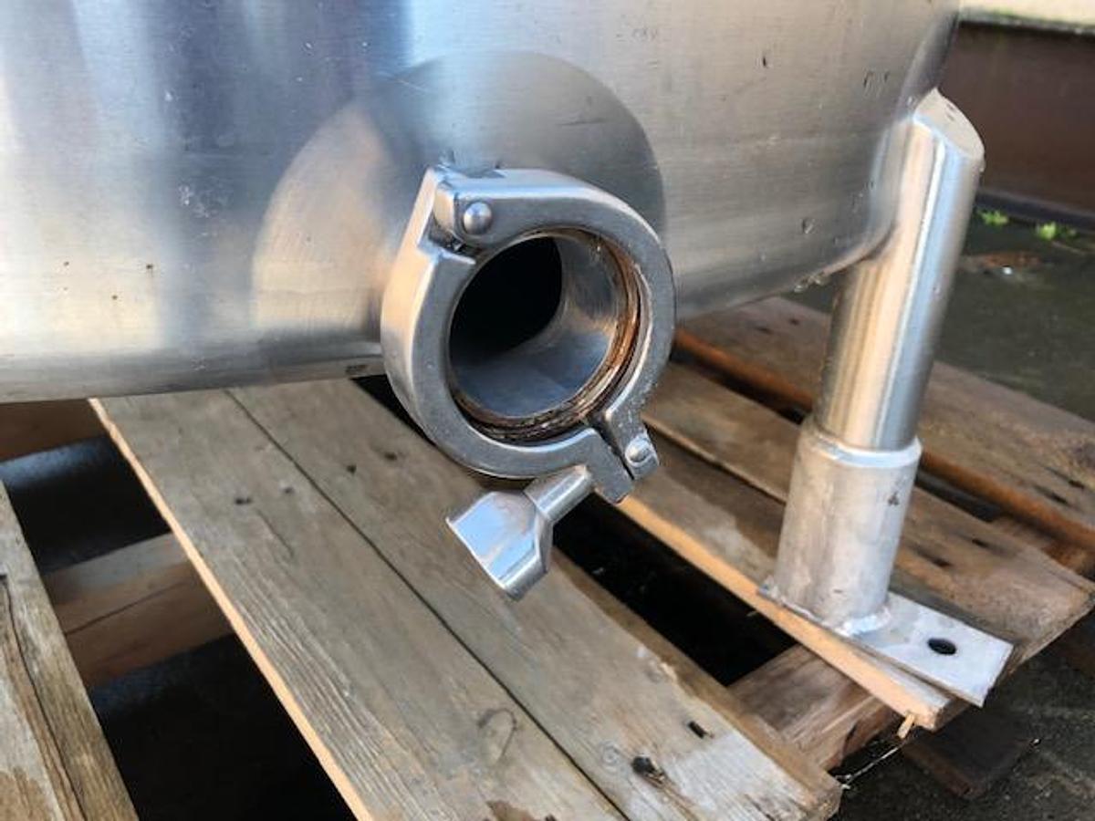 STAINLESS STEEL TANK
