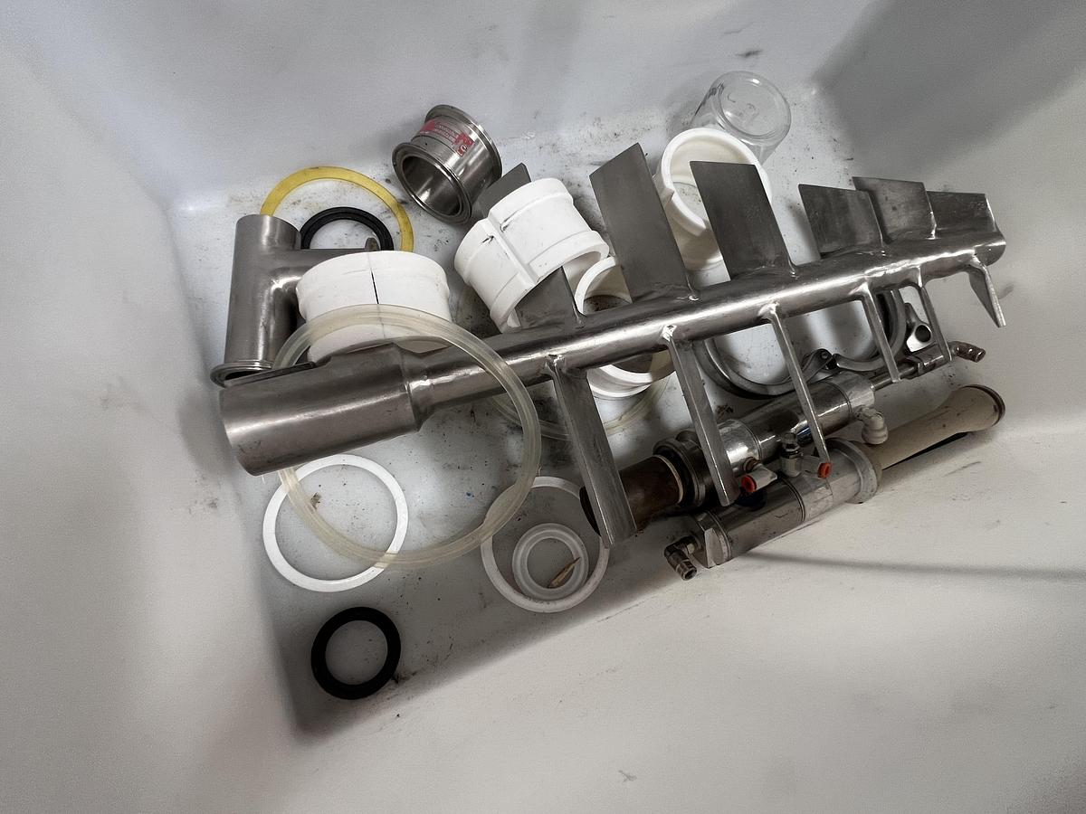 Used Hinds-Bock model SP-64 single piston filler