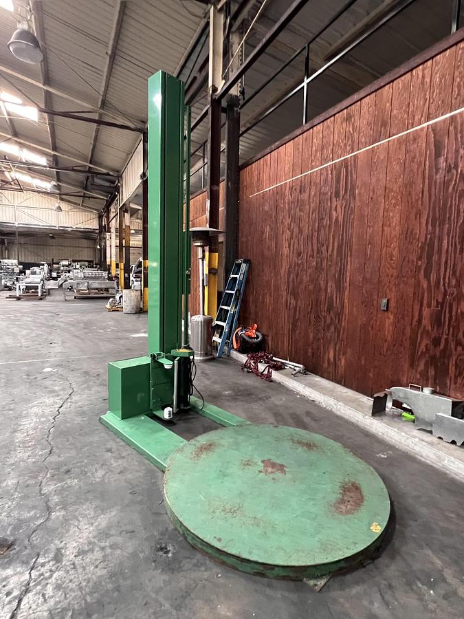 Used Highlight 'Preditor SS Simplified Stretch' model H-1675 semi-automatic pallet stretch wrapper