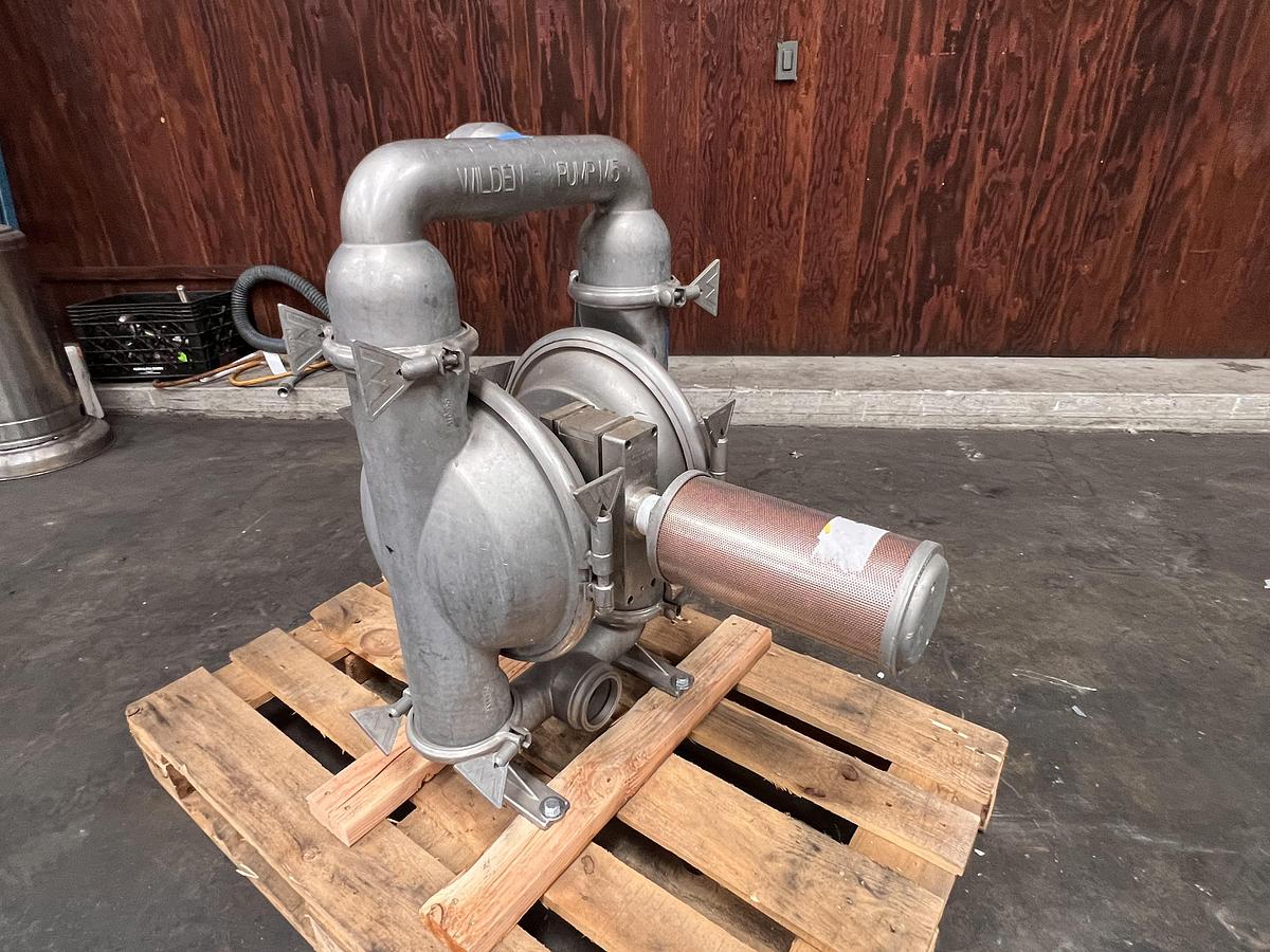 Used Wilden 3" stainless steel pneumatic diaphragm pump