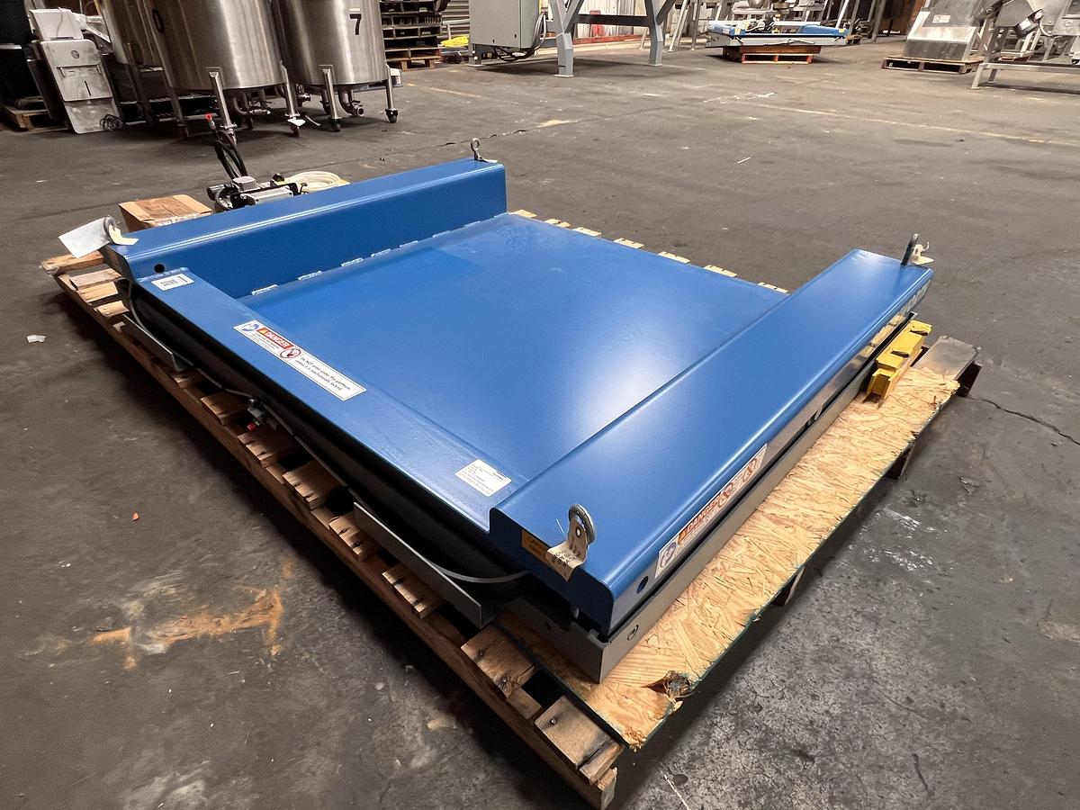 Used Southworth model ZLS4-35 4000 pound floor height lift table