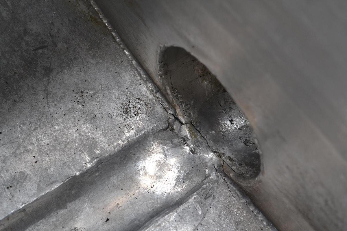STAINLESS STEEL TANK