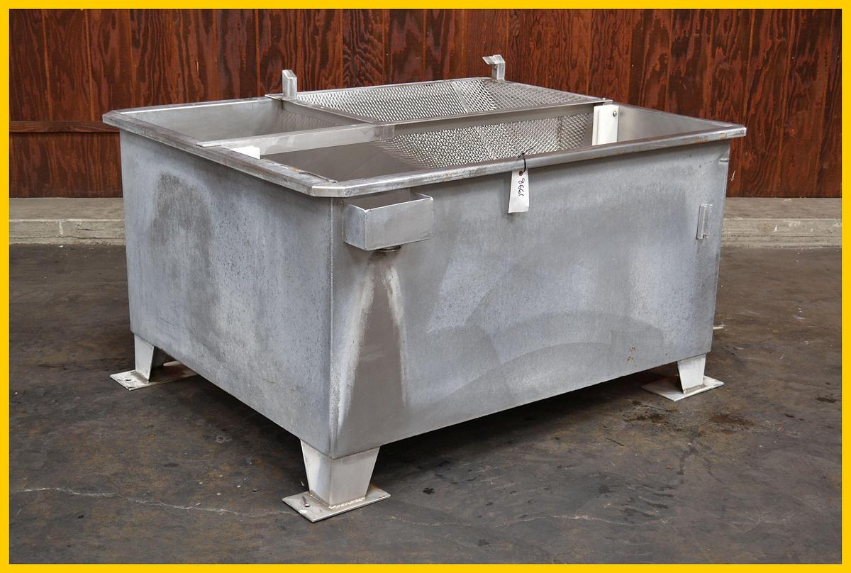 STAINLESS STEEL TANK