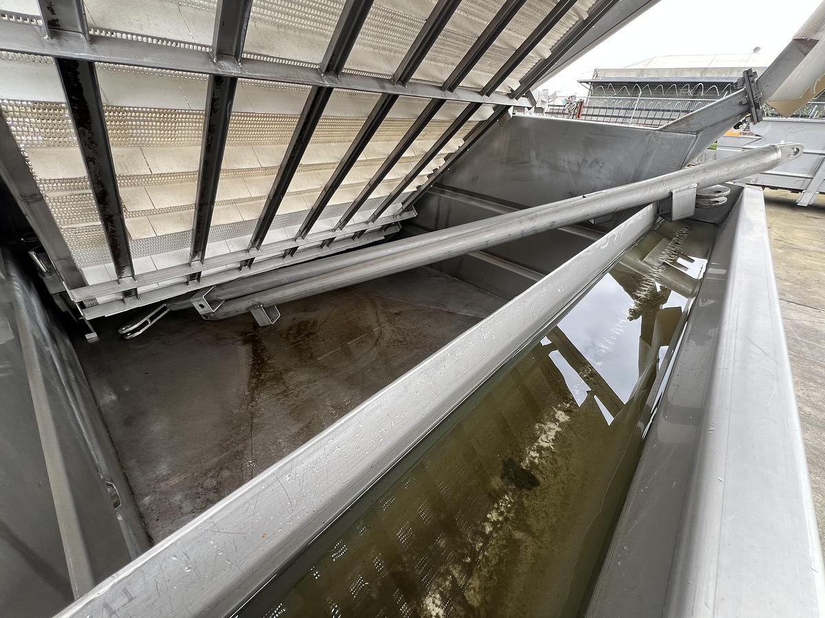 FLOODED WASH TANK