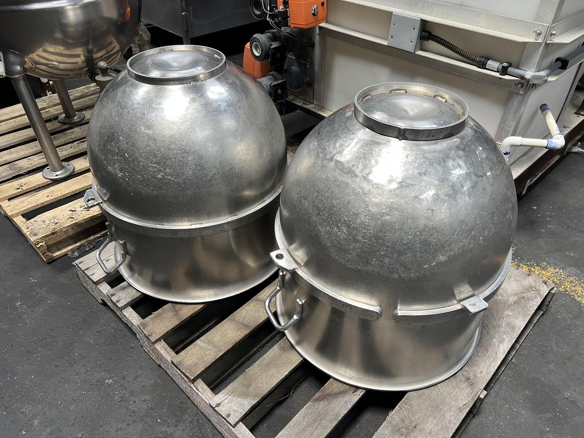 Used Hobart model V-1401 planetary mixer
