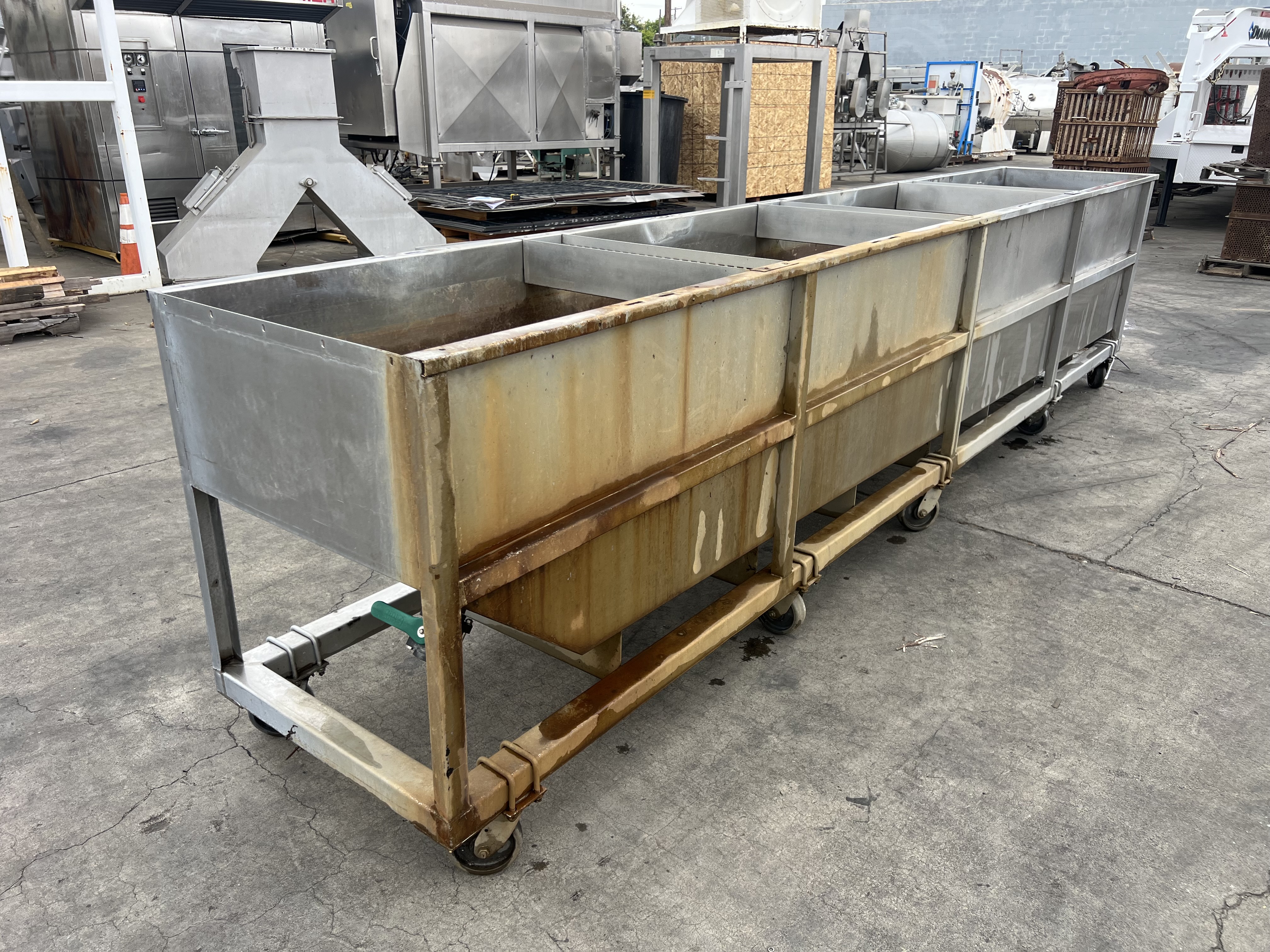 Used 650 gallon stainless steel rectangular tank