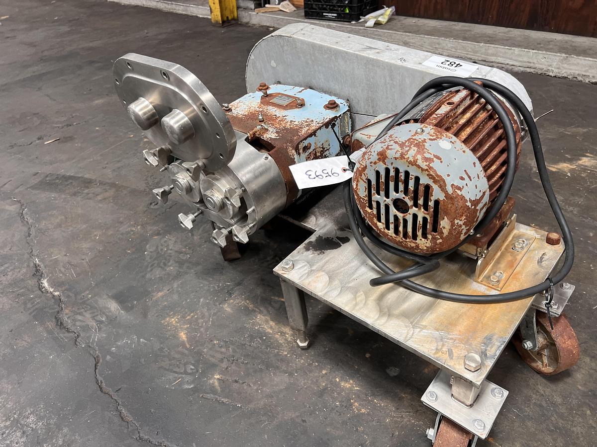 Used Waukesha model 130-U1 positive displacement pump