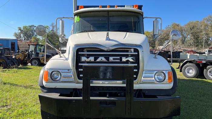 Used 2006 MACK GRANITE CV713