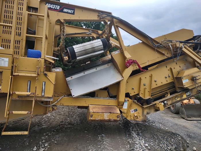 Used Screen Machine  4043TR/ impact crusher