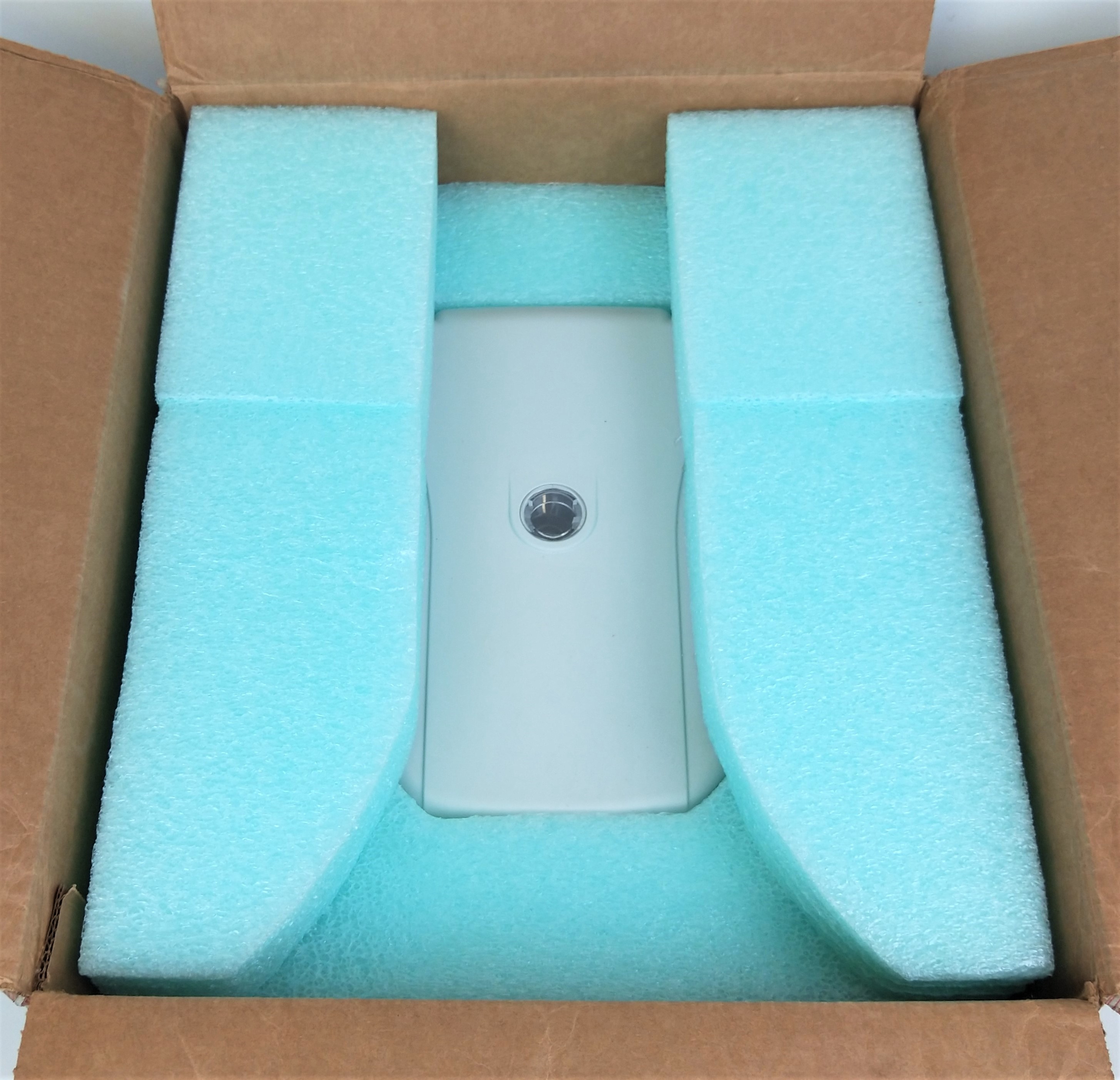 New Open Box Labnet Spectrafuge 24D MicroCentrifuge - 24 x 1.5 - 2mL