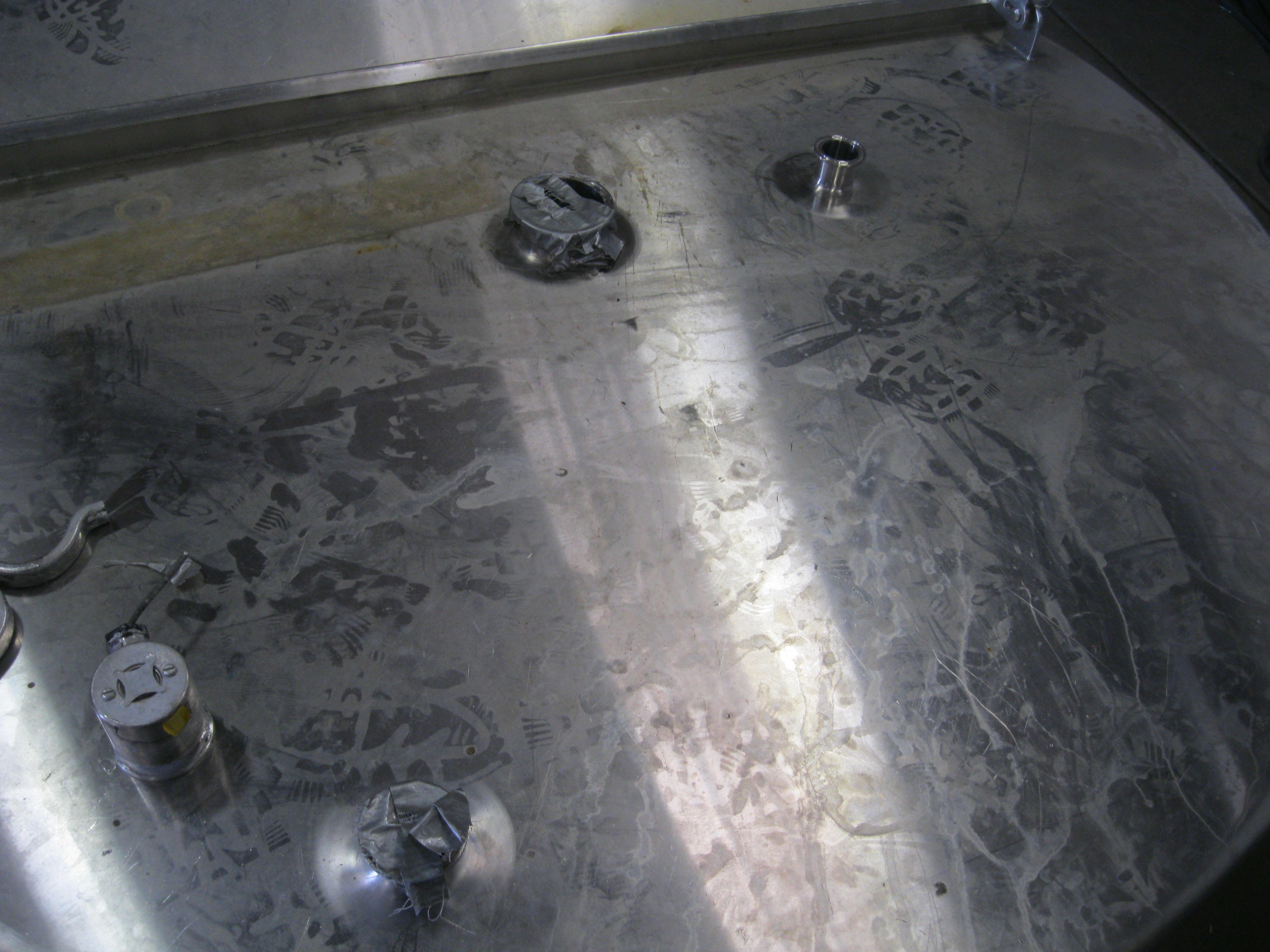 Usado 270 GALLON BALANCE TANK