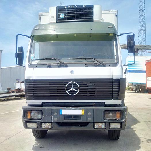 Usado 1993 MERCEDES-BENZ 1827 refrigerated truck