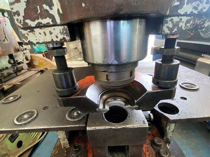 Used 2000 Sunrise IW165SD Ironworker