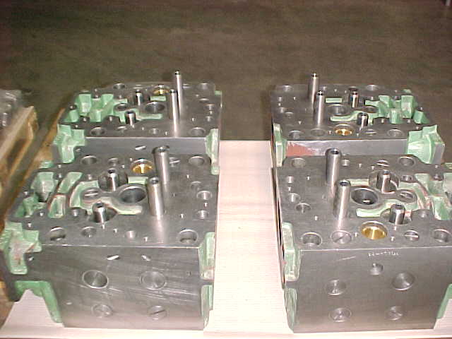 CYLINDER HEADS DEUTZ BVM628 NEW !!