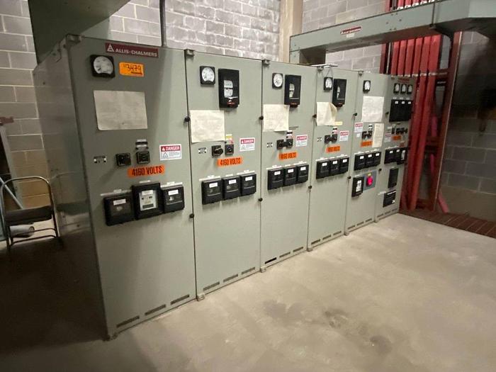 Used SIEMENS-ALLIS 6-PANEL SUBPANEL 4160V SWITCHGEAR