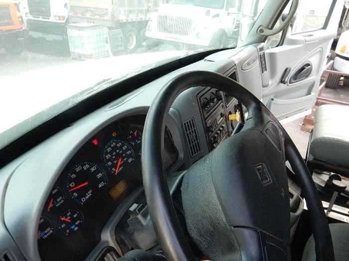 Used 2003 International 7600