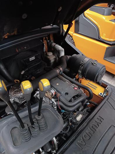 Usado 2019 HYUNDAI 25L-7A