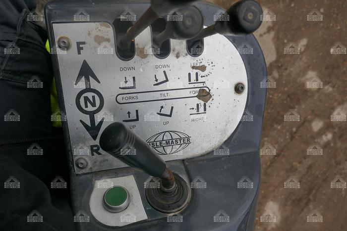 Used 2007 AISLE MASTER 20S