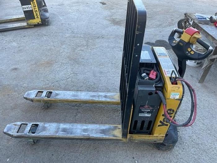 Used 2011 YALE MPW050