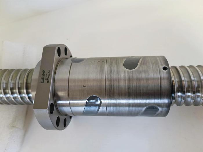 Geschliffener Präzisions Kugelgewindetrieb, MAG IAS, D50 mm, 1268 mm Steinmeyer, neu